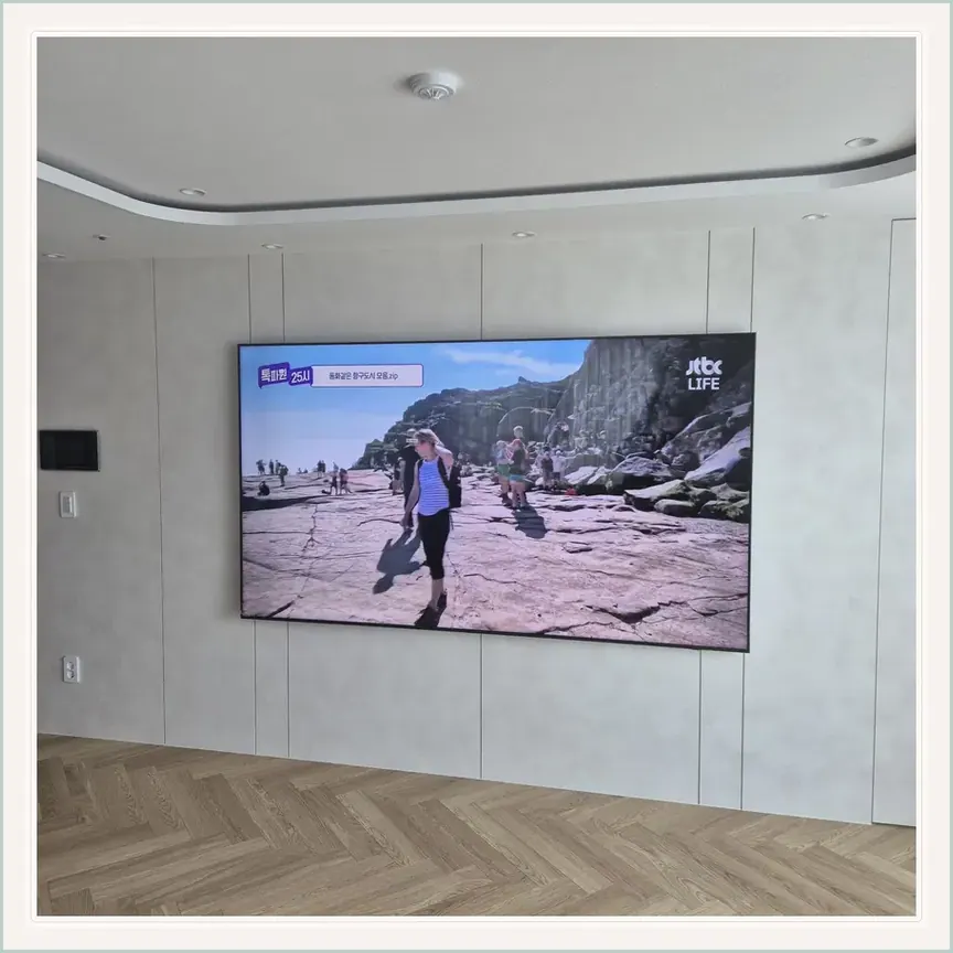 경기도 평택시 모곡동·칠괴동 벽걸이TV 설치 참고 사진 3, TV 뒤 주변기기 배치와 통풍